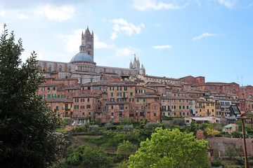 Fototapeta na wymiar Beautiful view of the historic city of Siena. Tuscany, Italy 