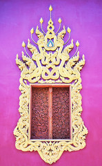 Fototapeta na wymiar traditional thai style temple window