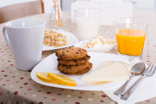 plate of cookies for breakfast