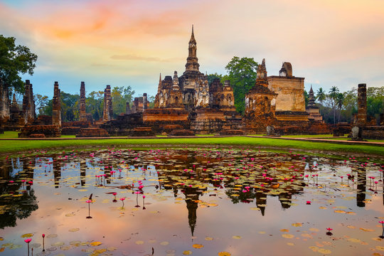 Wat Mahathat Temple in the precinct of Sukhothai Historical Park, a UNESCO World Heritage Site in Thailand