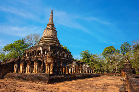 Wat Chang Lom Temple at Si Satchanalai Historical Park, a UNESCO world heritage site in Sukhothai, Thailand