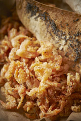 Small deep fried shrimps 