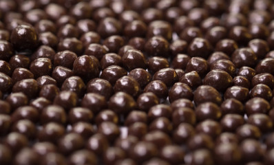 Airy rice in chocolate.