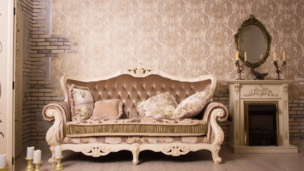 A luxurious interior in the vintage style