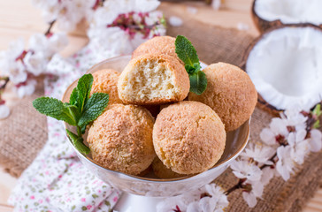 Delicate coconut biscuits