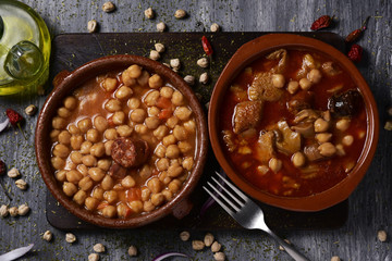 spanish potaje de garbanzos and callos