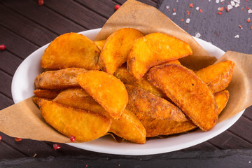 Rural potatoes are served to meat dishes and meat