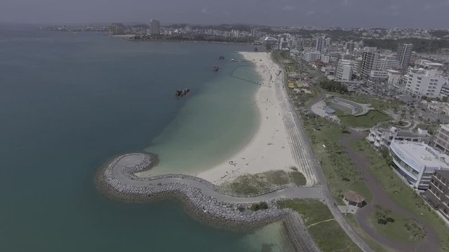 アラハビーチ　沖縄 04 (Color:D-Log)