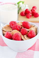 cornflakes with raspberries