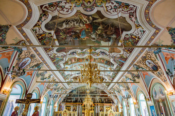Fototapeta na wymiar SERGIEV POSAD, RUSSIA - APRIL 26, 2017: Interior of the ensemble of orthodox buildings of the Holy Trinity Saint-Sergius Lavra 