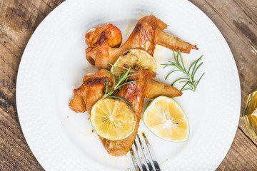 buffalo chicken wings with beer