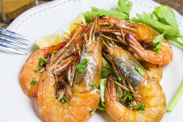 Grilled king prawns，Grilled shrimp