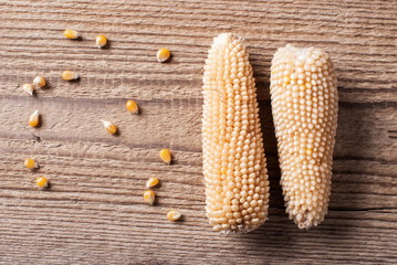 Raw corn on the table © Valerii Dekhtiarenko