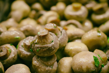 Buttered mushrooms with parsley