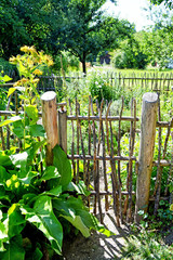 Gartentor zum typischen Bauerngarten - Oberbayern