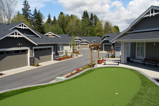 Townhomes With Golf Green