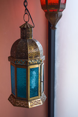 Old Lamp is blue and gold colors