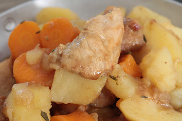 mijoté de porc et légumes