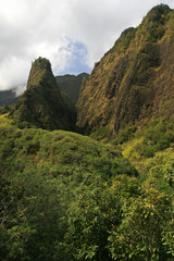 Fototapeta premium The Iao Needle (rising 370 m from the Iao valley), Maui, Hawaii, USA