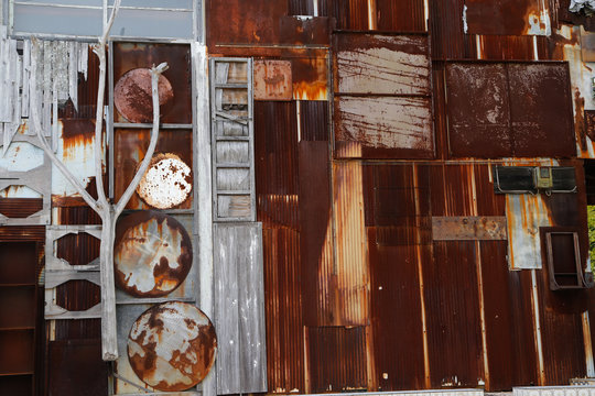 Rusted wall