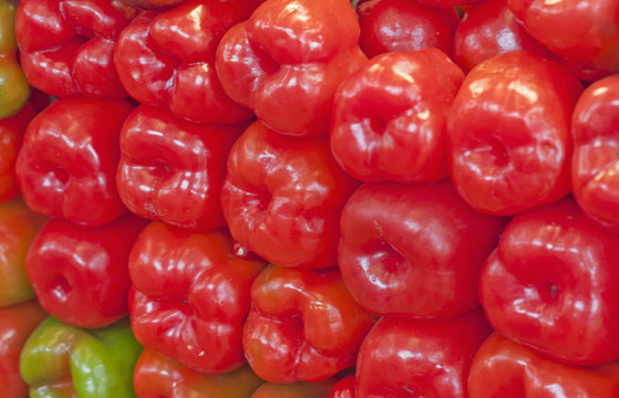 red capsium in rows