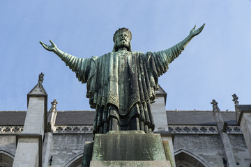 Christuskönigstatue bei der St. Romuald-Kathedrale in Mechelen / Malines, Belgien