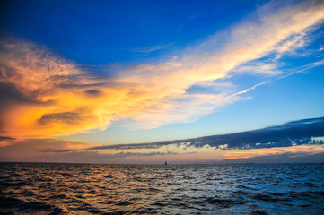 Obraz premium sunset sail key west, Sonnenuntergang bei Key West