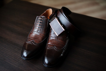 Men's shoes and belt