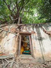 Ruin and ancient Buddhist temple, Wat Sangkratai