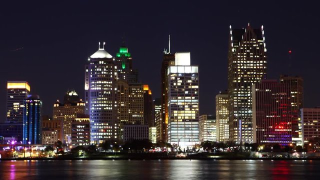 4K UltraHD Timelapse of the Detroit skyline, Michigan from day to night