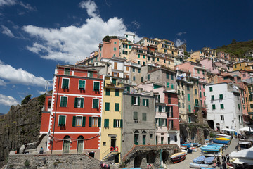 Fototapeta na wymiar Colourful Riomaggiore in National park Cinque Terre, Liguria, Italy 