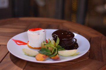 Fondant with ice cream