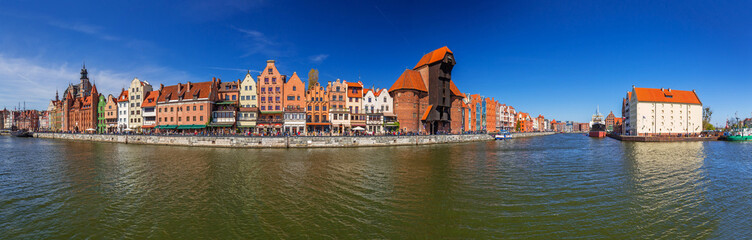 Fototapeta premium Old town of Gdansk panorama at Motlawa river, Poland