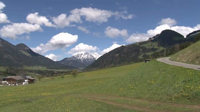 Kitzb&uuml;hel, Itter, Dorf, Brixental, Inntal, Wilder Kaiser, Schnee, Eis, Feld, bl&uuml;hen, wachsen, Zeit, Schloss Itter, Brandenberger Alpen, Wolken, 