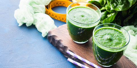 Green detox smoothie with spinach and spirulina. Lose weight diet concept