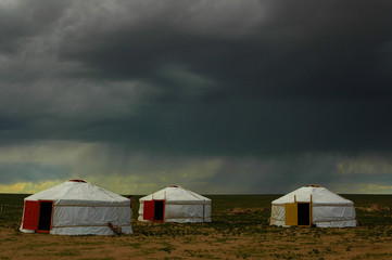 Fototapeta na wymiar yurts in the mongolian desert