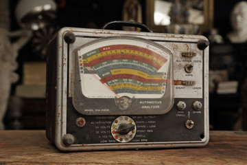 voltm&egrave;tre ancien vintage