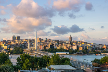 Fototapeta na wymiar View of Istanbul on sunset