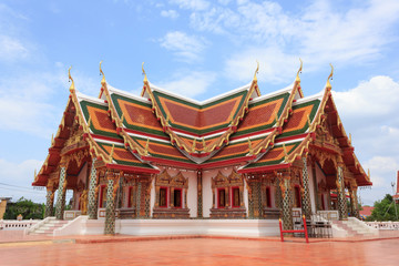 Naklejka premium Beautiful temple in thailand