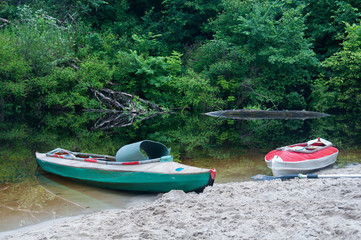 Fototapeta na wymiar Kayaking in forest