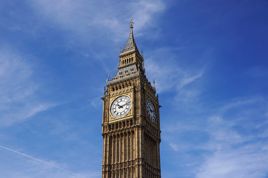 Big Ben Elizabeth tower clock face, Palace of Westminster, London, UK