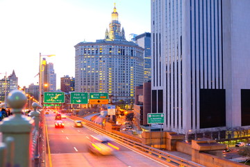 Manhattans streets at night