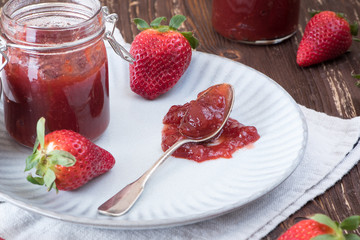 Erdbeermarmelade (selbstgemacht)