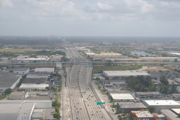 Obraz premium Landing at Miami International Airport
