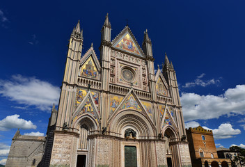Fototapeta na wymiar Beautiful gothic Orvieto Cathedral in Umbria, Italy
