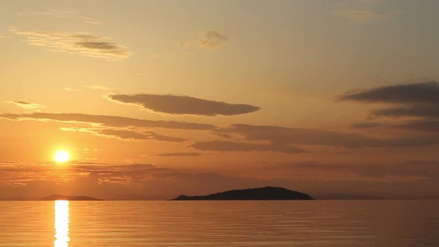 「夕凪」の写真素材 | 1,207件の無料イラスト画像 | Adobe Stock