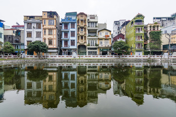 Fototapeta na wymiar Traditional vietnamese houses in Hanoi, Vietnam