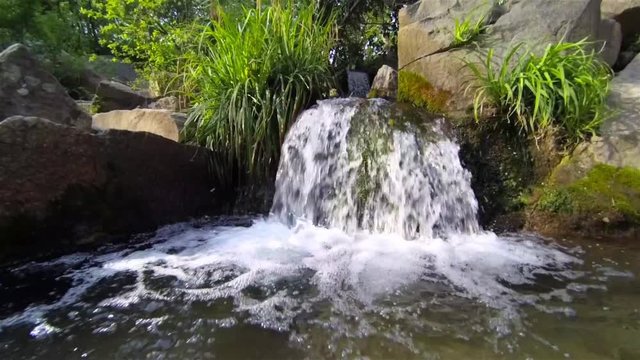 Slow motion hd video of cascade water in Vorontsov park, Crimea, Yalta