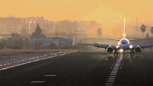 Travel Landing Aircraft Airplane Boing Jet Plane Flight Airport Runway Timelapse