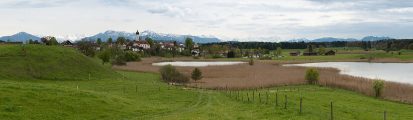 Fototapeta na wymiar Lakes Osterseen at Iffeldorf , Bavaria, Germany